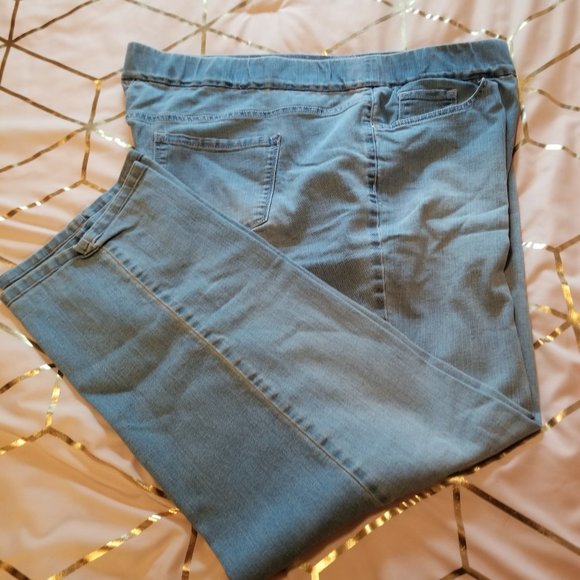 Gloria Vanderbilt Light Blue Jeans - Picture 1 of 4